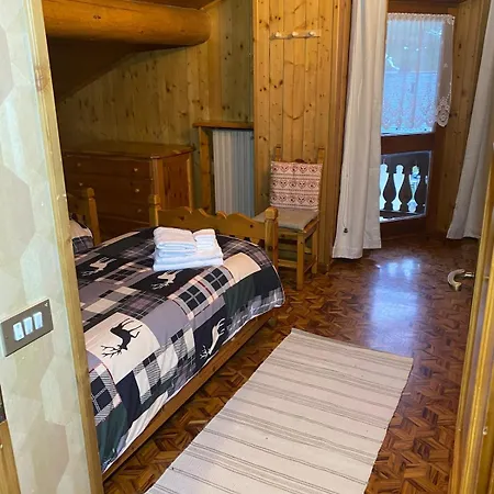 Mansarda Zona Funivie * Борміо